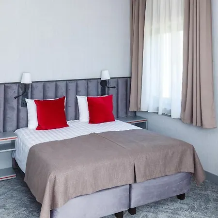 فندق Veemonula Spaahotell 4*